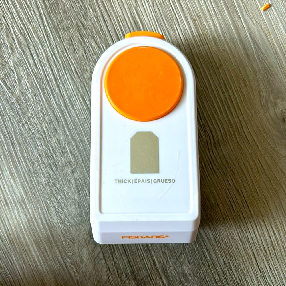 Fiskars thick tag punch